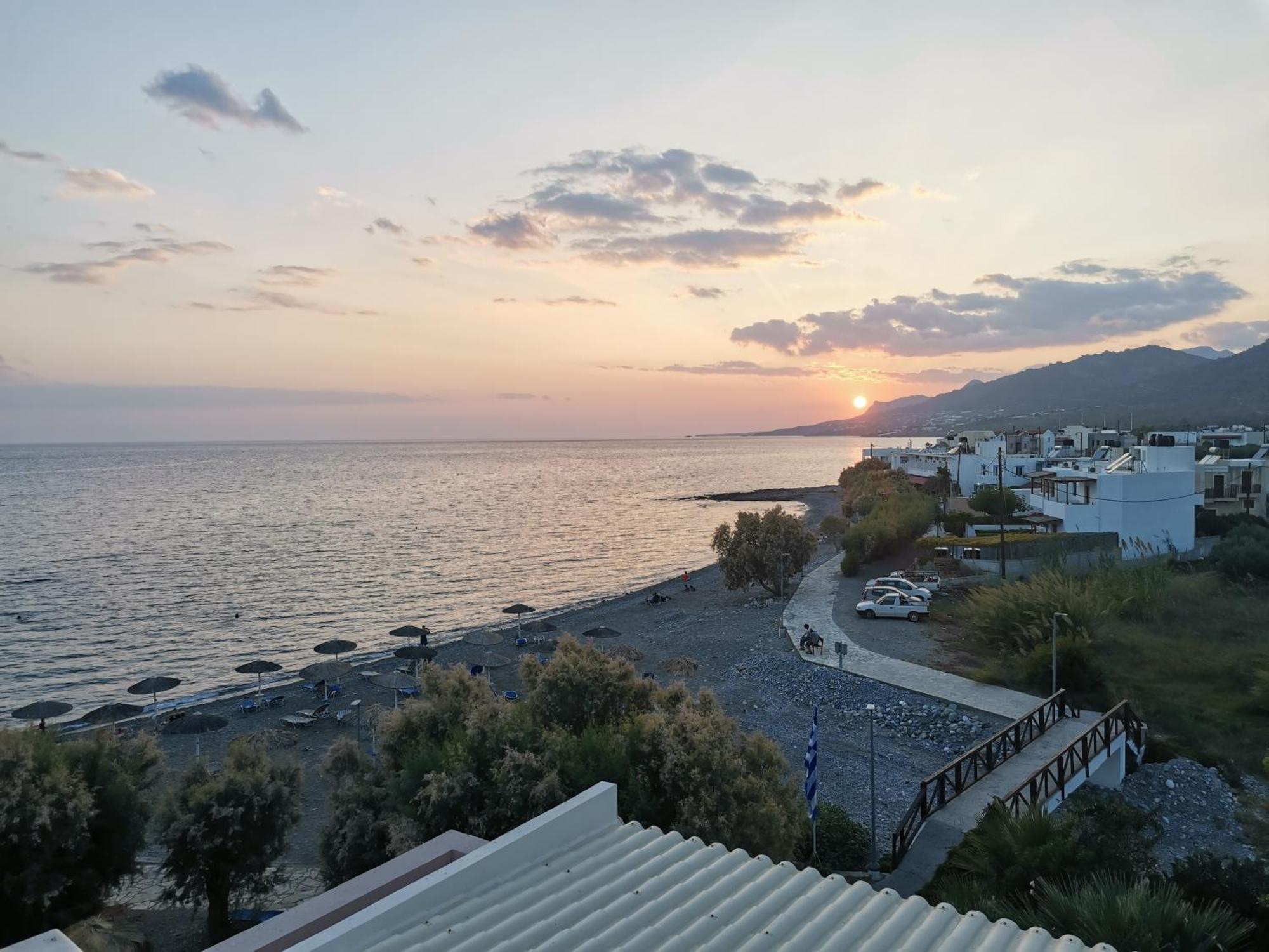 Stratos Sunset House Koutsourás