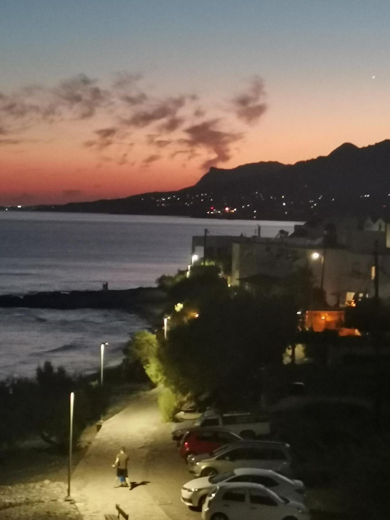 Stratos Sunset House *